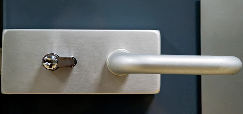 Change Patio Door Locks in Strawberry, California